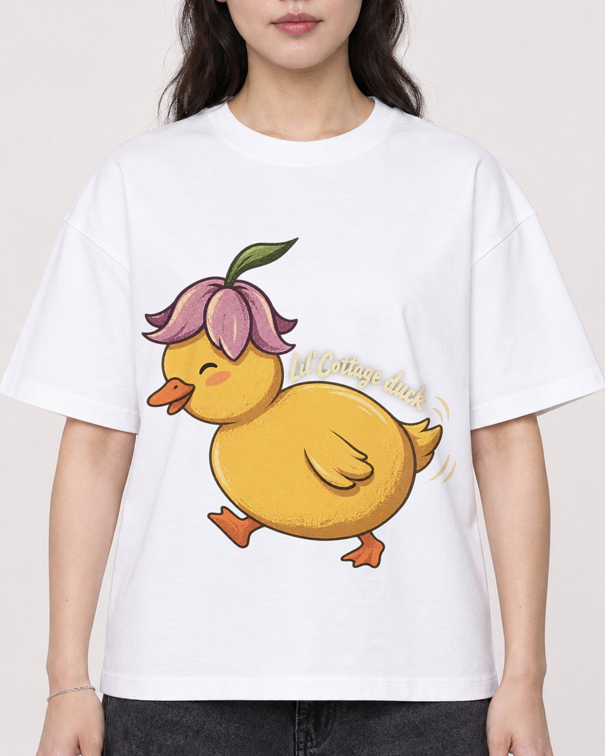 Mockup Boxy Heavyweight Tee White female close-up 03