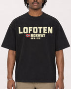 Mockup Boxy Heavyweight Tee Black male close-up 04