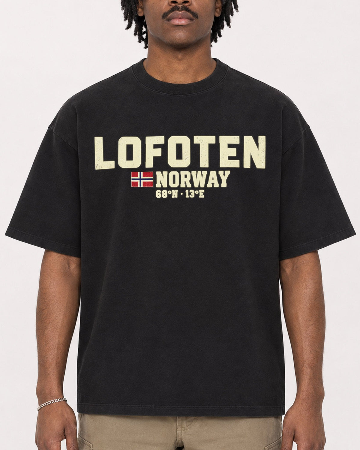 Mockup Boxy Heavyweight Tee Black male close-up 04