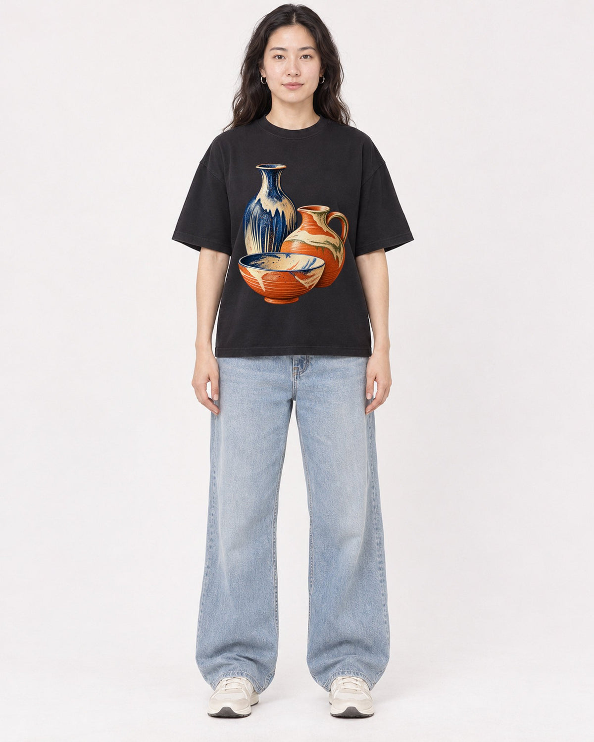 Mockup Boxy Heavyweight Tee Black female full-body 03