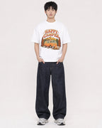 Mockup Boxy Heavyweight Tee White male full-body 01