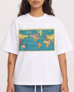 Mockup Boxy Heavyweight Tee White female close-up 06