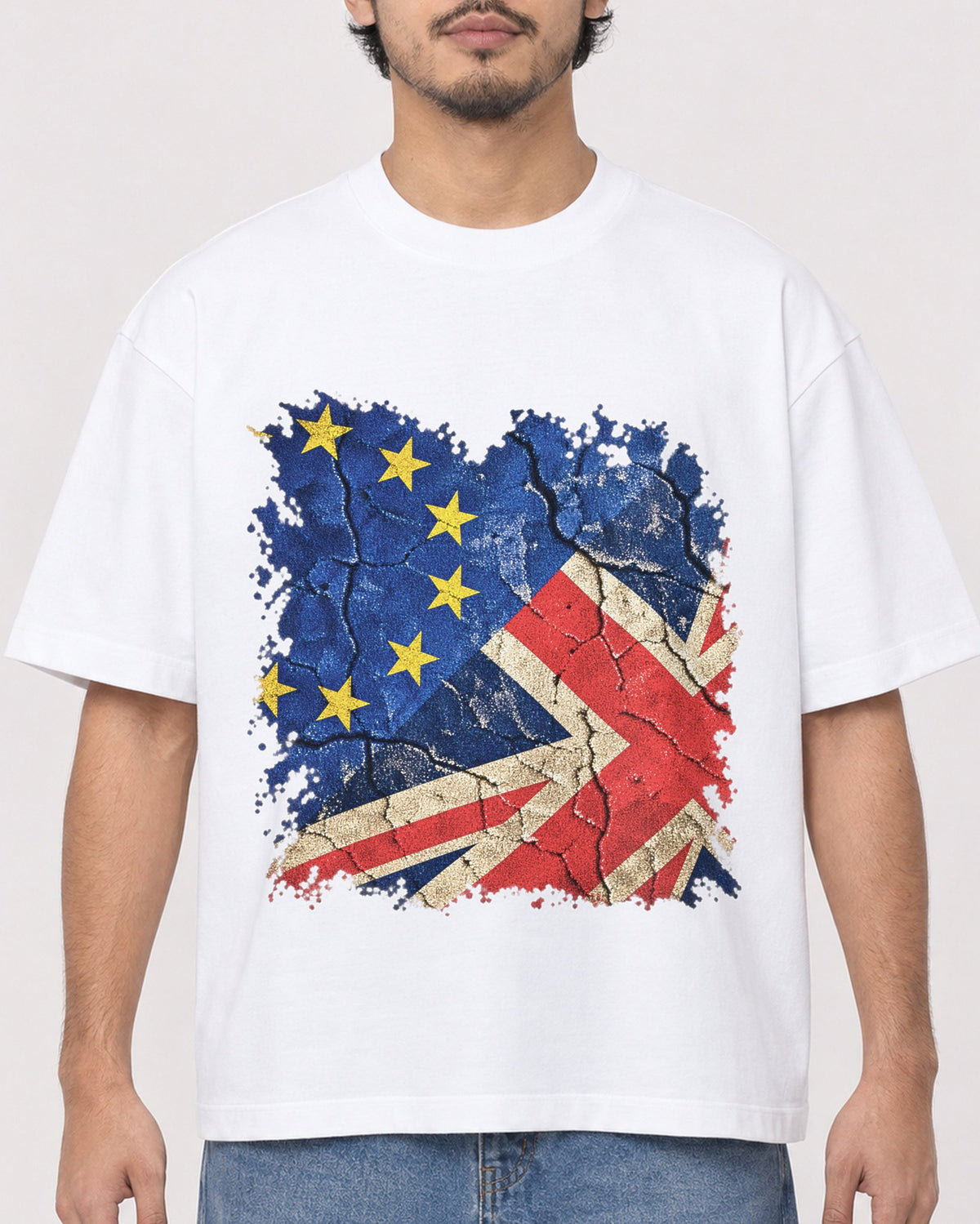 Mockup Boxy Heavyweight Tee White male close-up 02