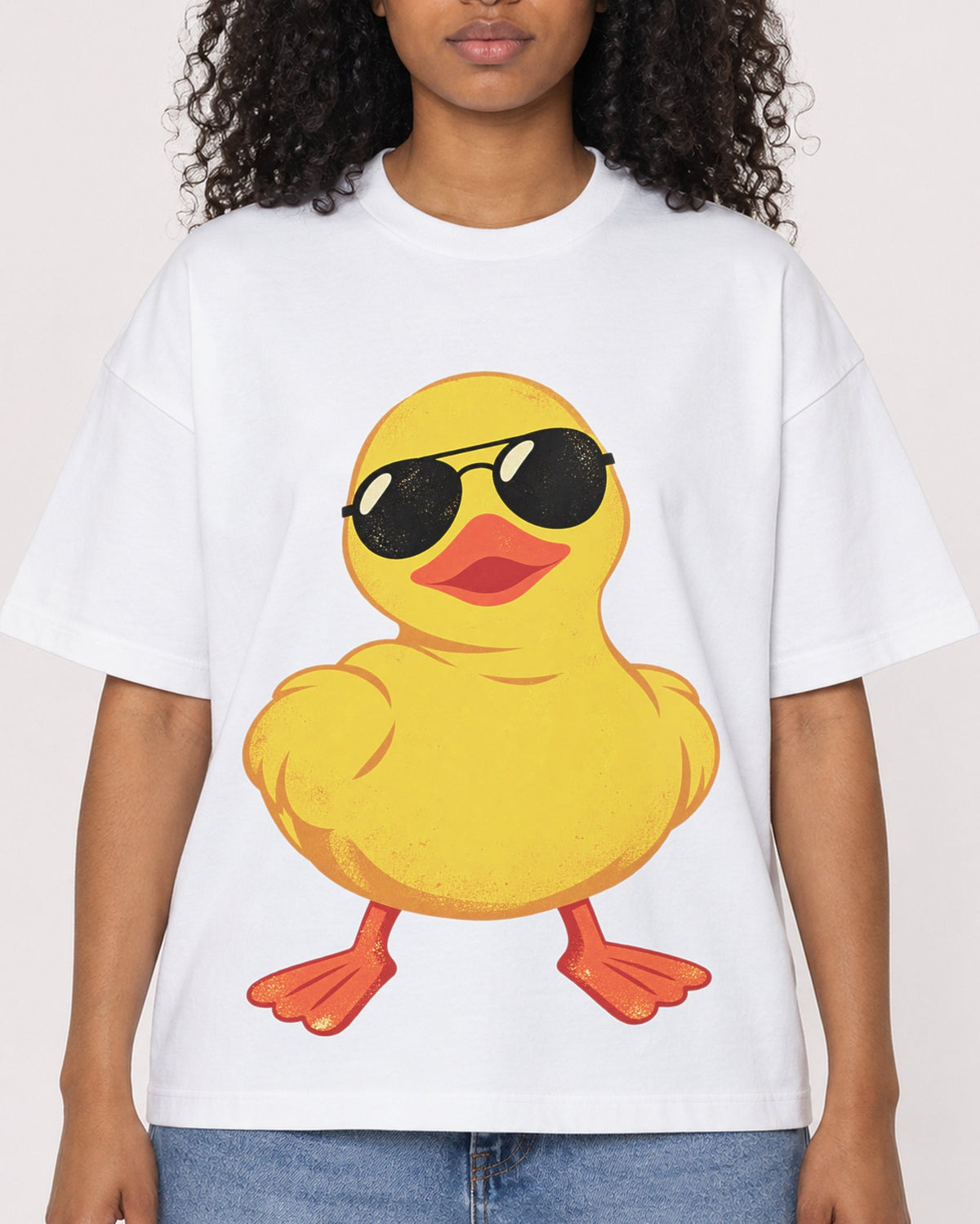 Mockup Boxy Heavyweight Tee White female close-up 05