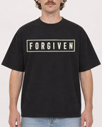 Mockup Boxy Heavyweight Tee Black male close-up 09