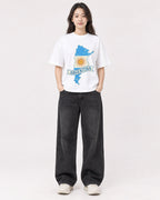 Mockup Boxy Heavyweight Tee White female full-body 03