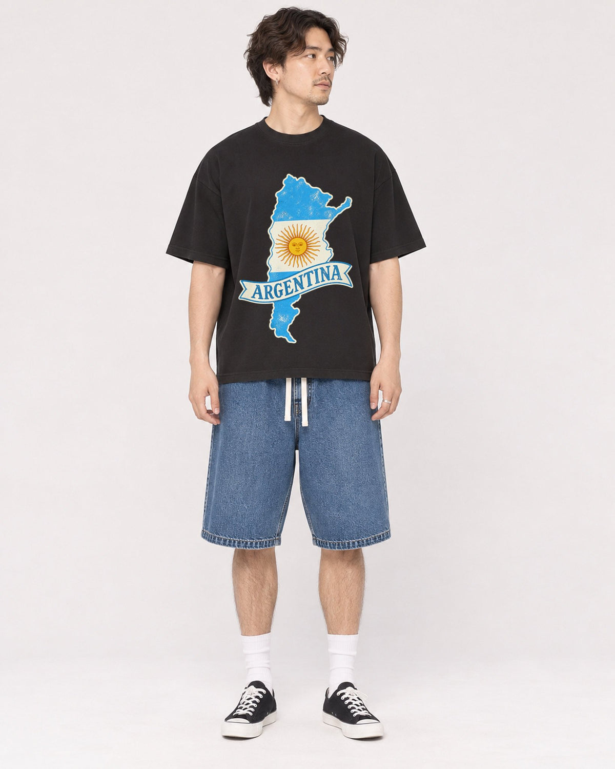Mockup Boxy Heavyweight Tee Black male full-body 03