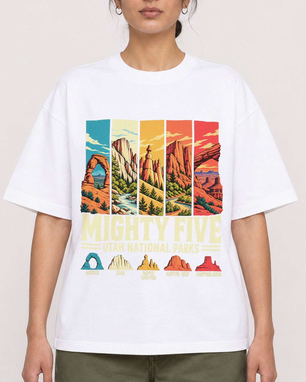 Mockup Boxy Heavyweight Tee White female close-up 17