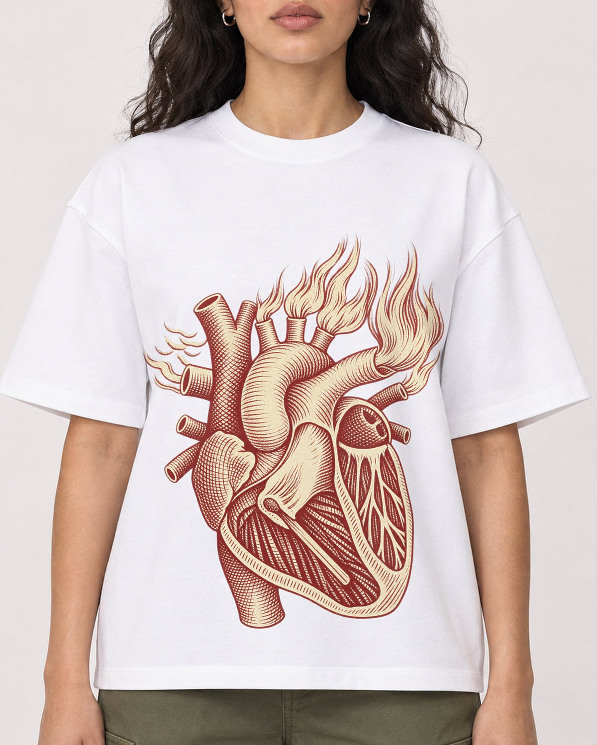 Mockup Boxy Heavyweight Tee White female close-up 07
