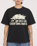 Mockup Boxy Heavyweight Tee Black female close-up 12