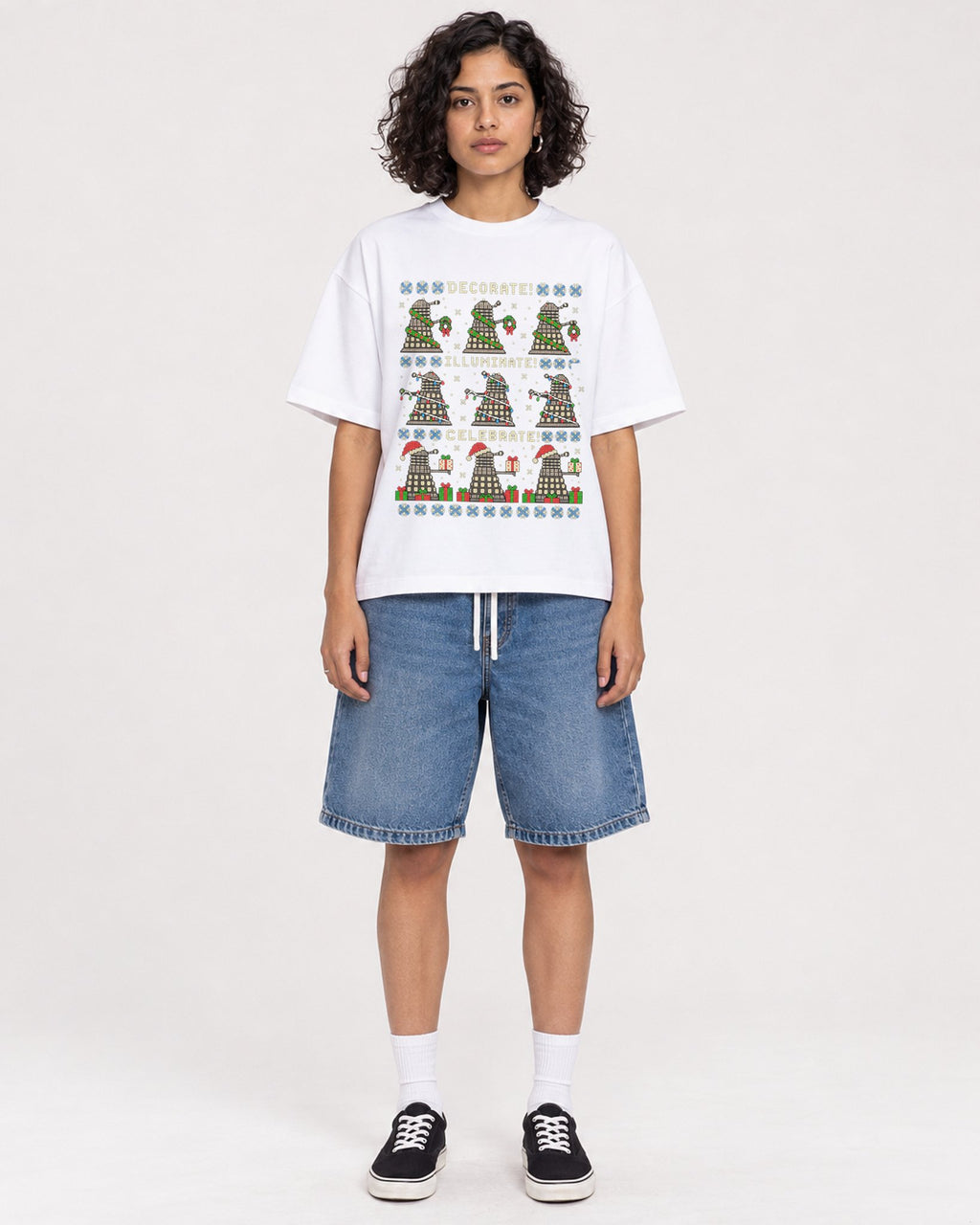 Mockup Boxy Heavyweight Tee White female full-body 26