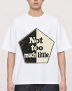 Mockup Boxy Heavyweight Tee White male close-up 01