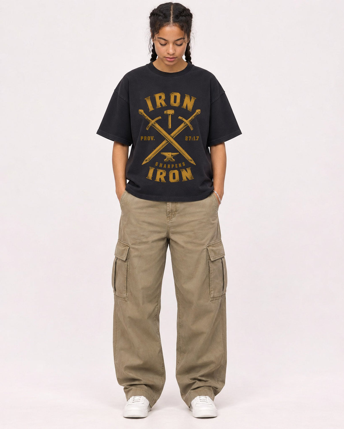 Mockup Boxy Heavyweight Tee Black female full-body 50