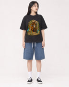 Mockup Boxy Heavyweight Tee Black female full-body 01