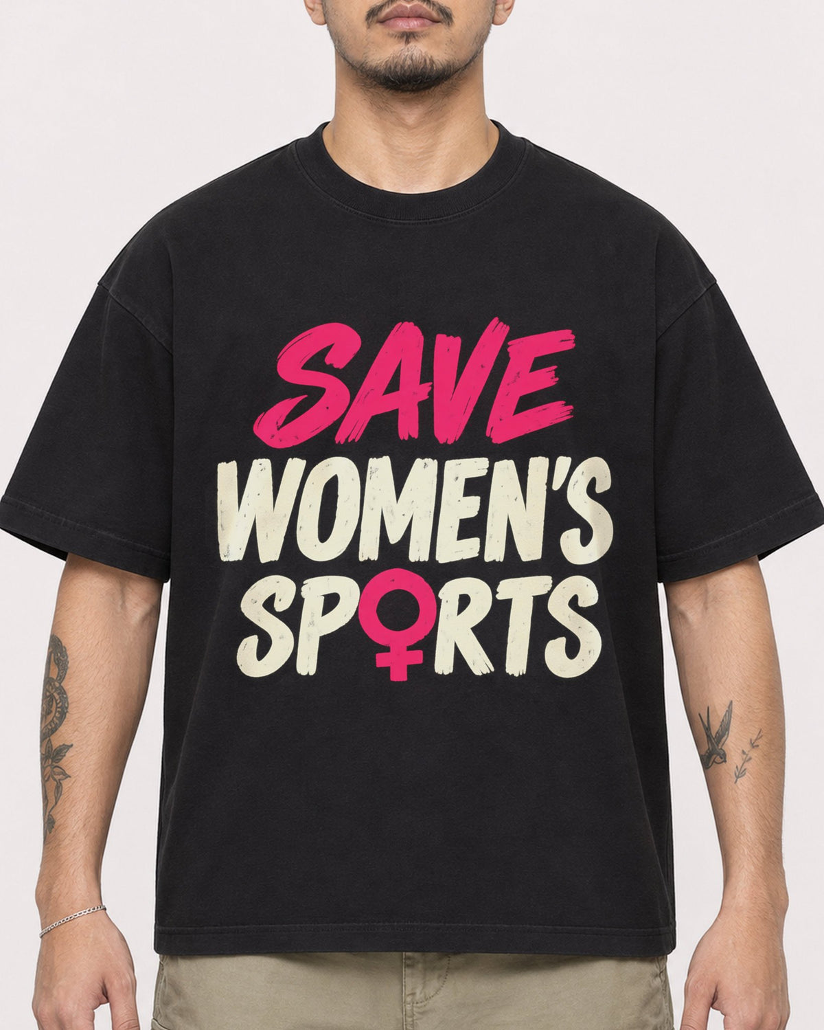 Mockup Boxy Heavyweight Tee Black male close-up 12