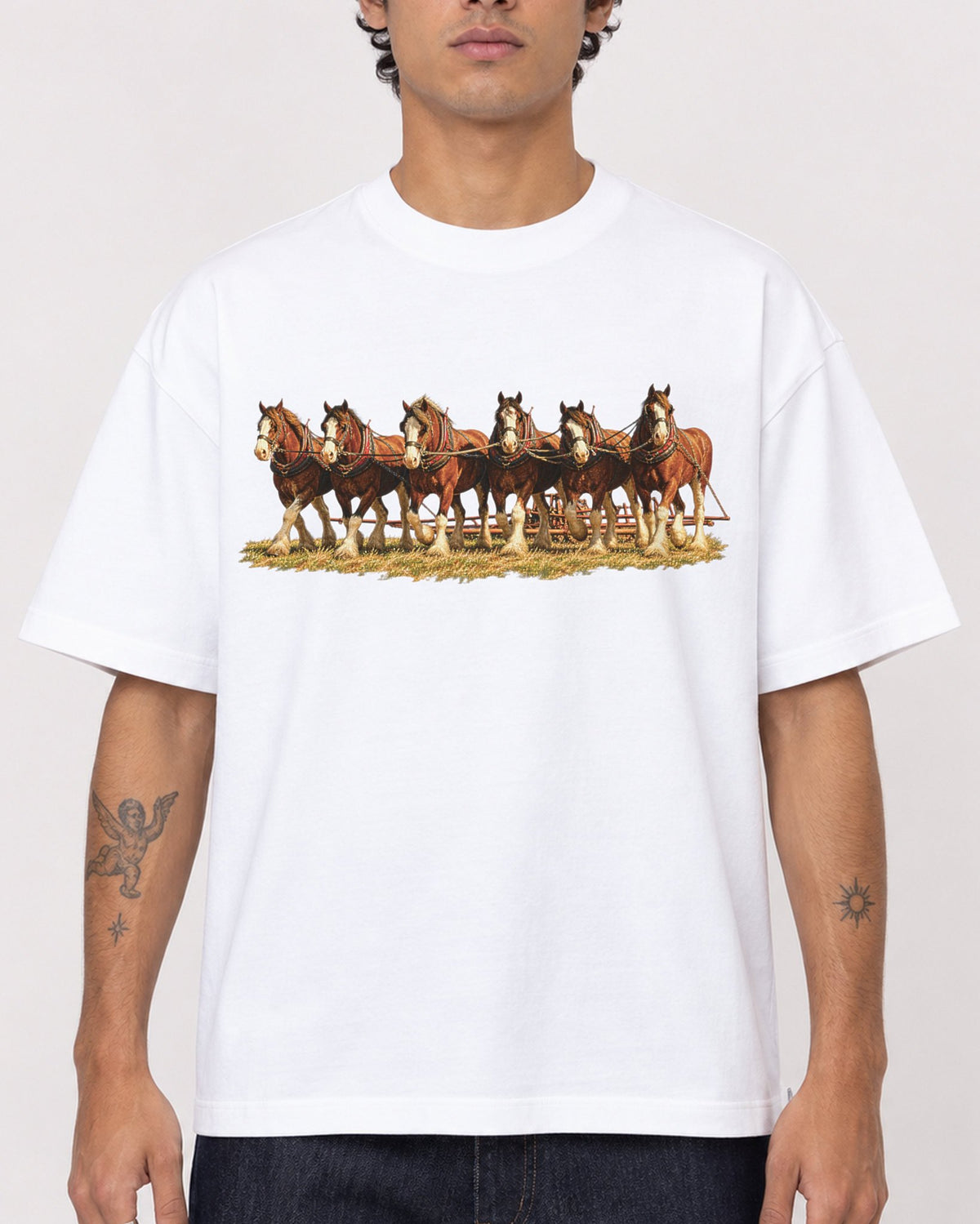 Mockup Boxy Heavyweight Tee White male close-up 06