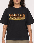 Mockup Boxy Heavyweight Tee Black female close-up 06