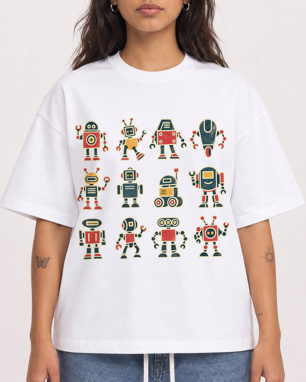Mockup Boxy Heavyweight Tee White female close-up 06
