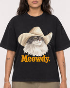 Mockup Boxy Heavyweight Tee Black female close-up 06