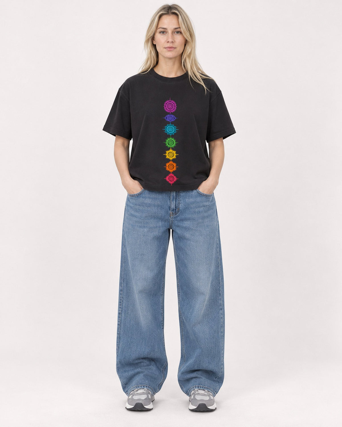Mockup Boxy Heavyweight Tee Black female full-body 08