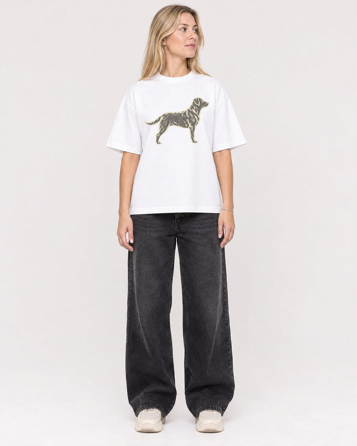 Mockup Boxy Heavyweight Tee White female full-body 08