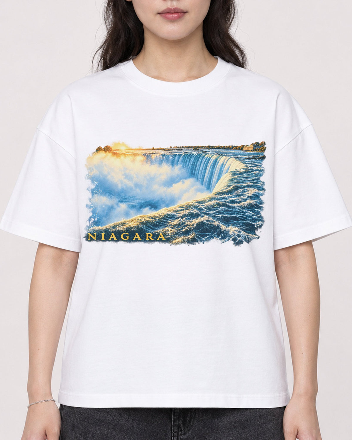 Mockup Boxy Heavyweight Tee White female close-up 03