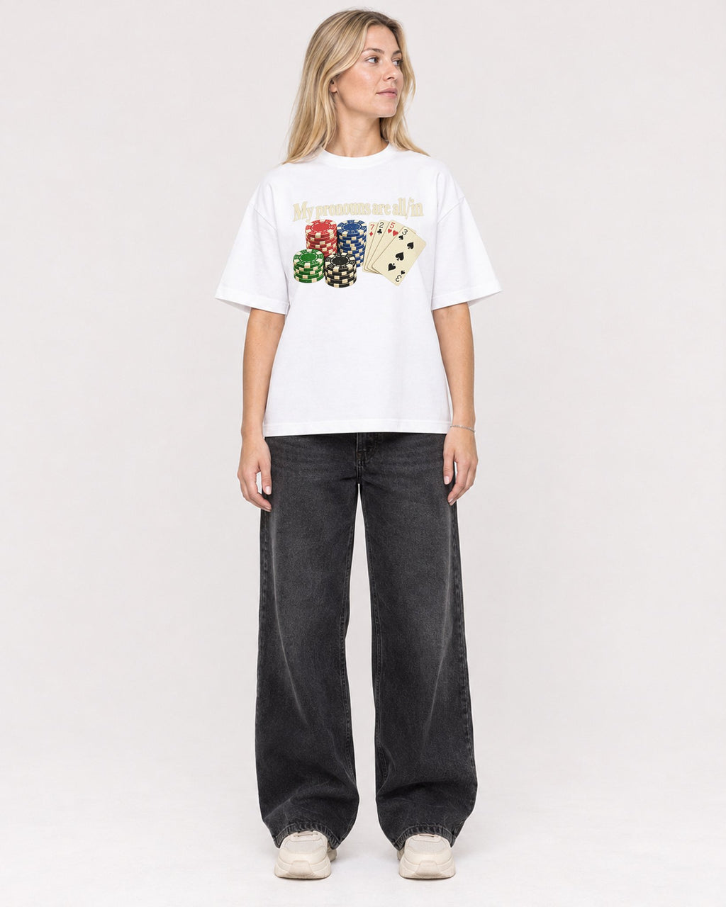 Mockup Boxy Heavyweight Tee White female full-body 08