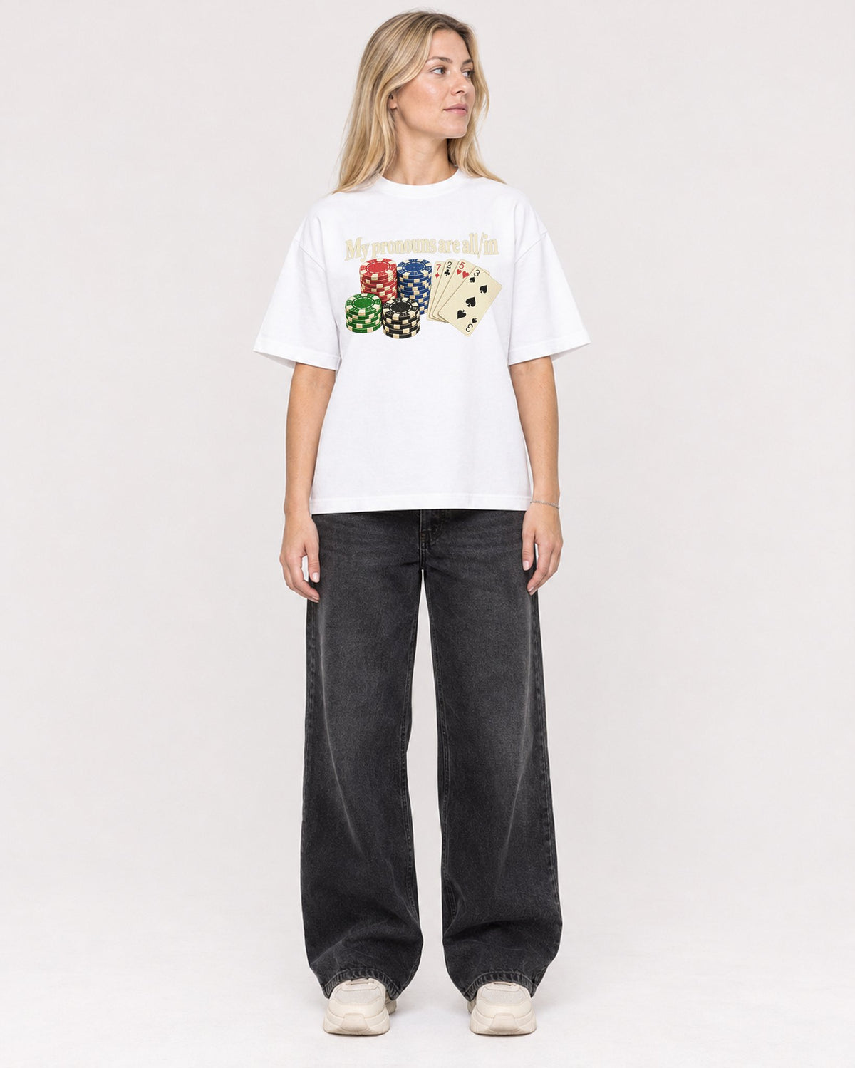 Mockup Boxy Heavyweight Tee White female full-body 08