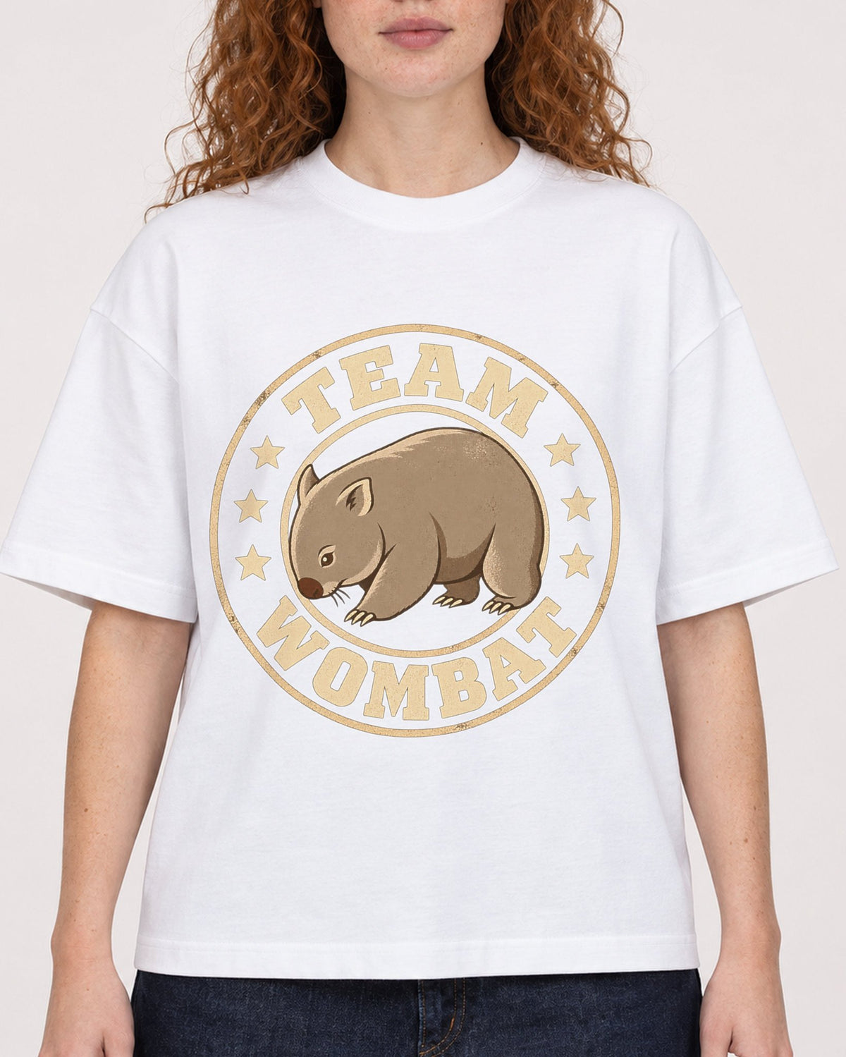 Mockup Boxy Heavyweight Tee White female close-up 09