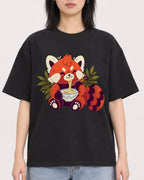 Mockup Boxy Heavyweight Tee Black female close-up 31
