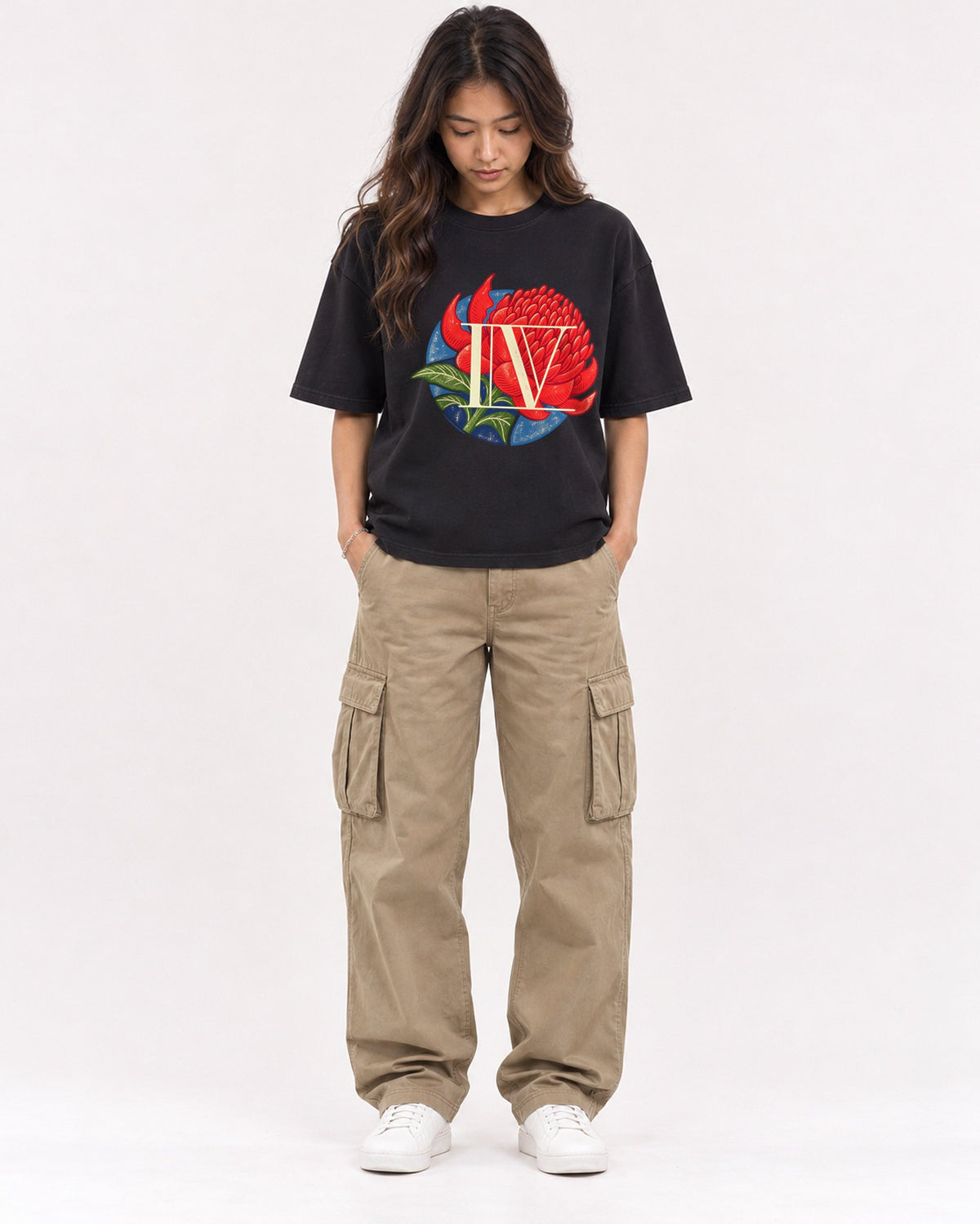 Mockup Boxy Heavyweight Tee Black female full-body 02