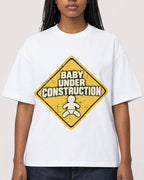 Mockup Boxy Heavyweight Tee White female close-up 04