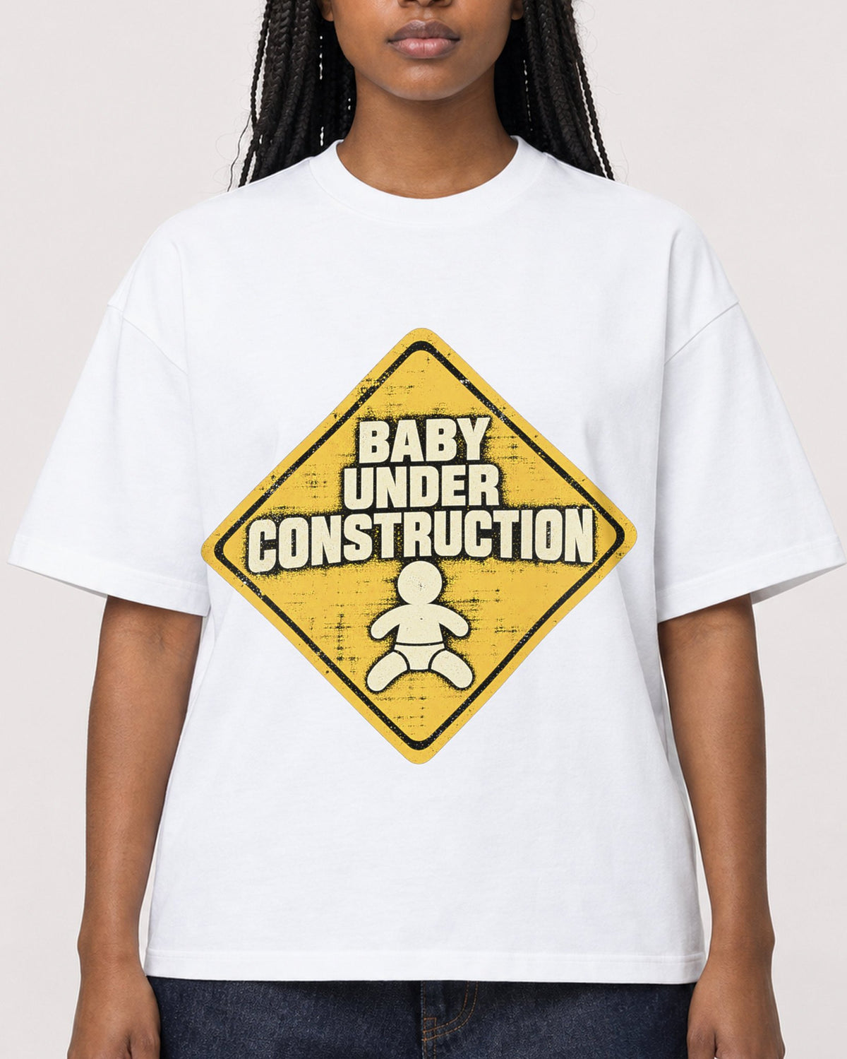 Mockup Boxy Heavyweight Tee White female close-up 04