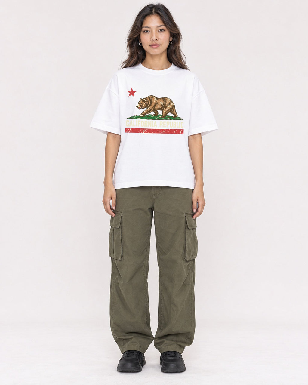 Mockup Boxy Heavyweight Tee White female full-body 02