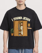 Mockup Boxy Heavyweight Tee Black male close-up 43