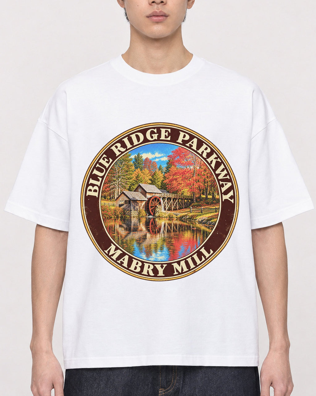 Mockup Boxy Heavyweight Tee White male close-up 01