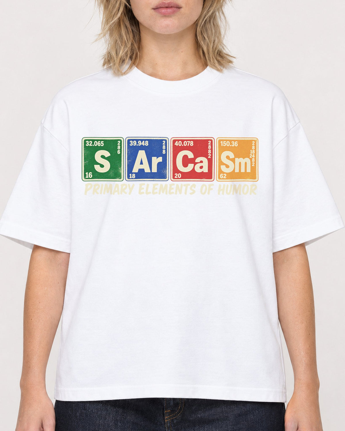 Mockup Boxy Heavyweight Tee White female close-up 19