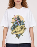 Mockup Boxy Heavyweight Tee White female close-up 09