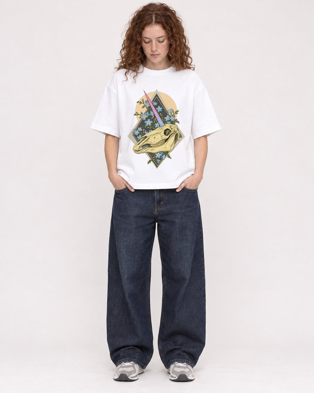 Mockup Boxy Heavyweight Tee White female full-body 09
