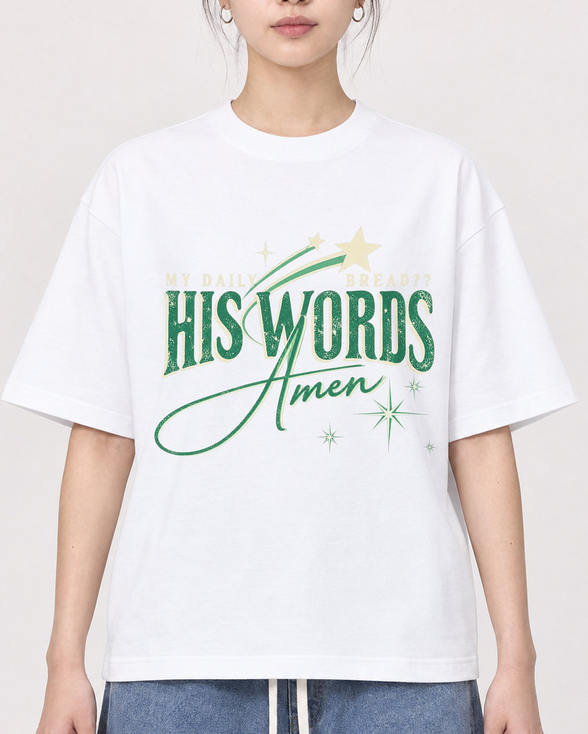 Mockup Boxy Heavyweight Tee White female close-up 41