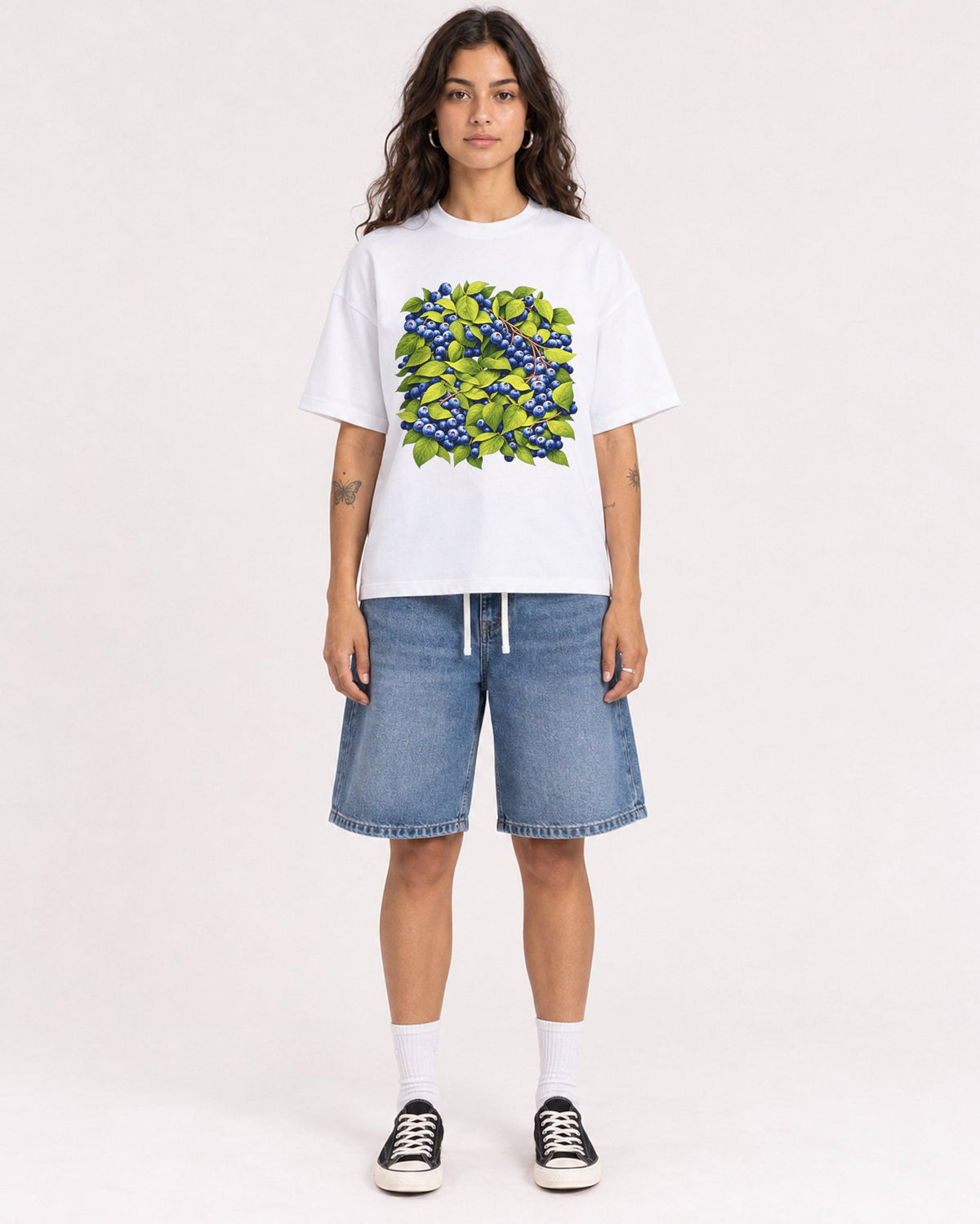 Mockup Boxy Heavyweight Tee White female full-body 06