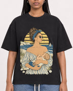 Mockup Boxy Heavyweight Tee Black female close-up 45