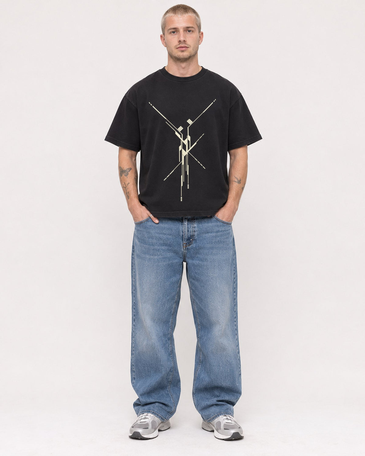 Mockup Boxy Heavyweight Tee Black male full-body 18