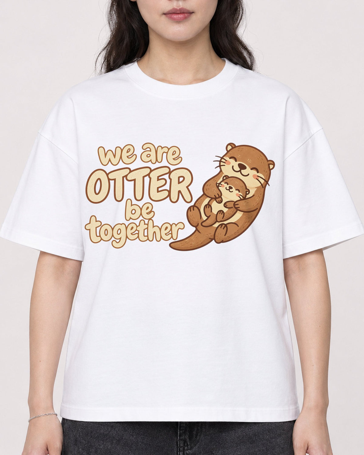 Mockup Boxy Heavyweight Tee White female close-up 03