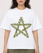 Mockup Boxy Heavyweight Tee White female close-up 02