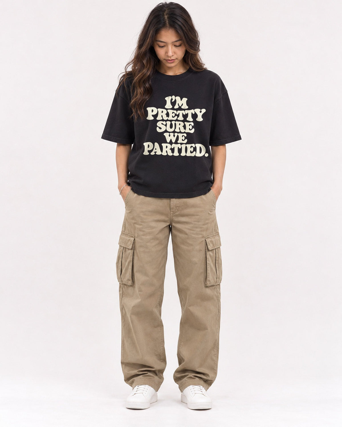 Mockup Boxy Heavyweight Tee Black female full-body 02