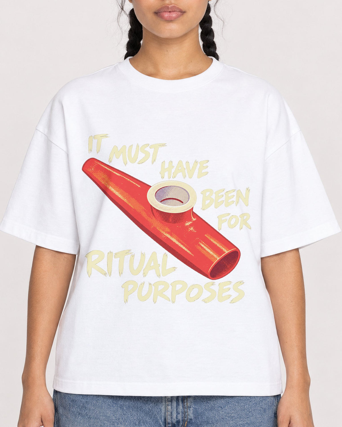 Mockup Boxy Heavyweight Tee White female close-up 50