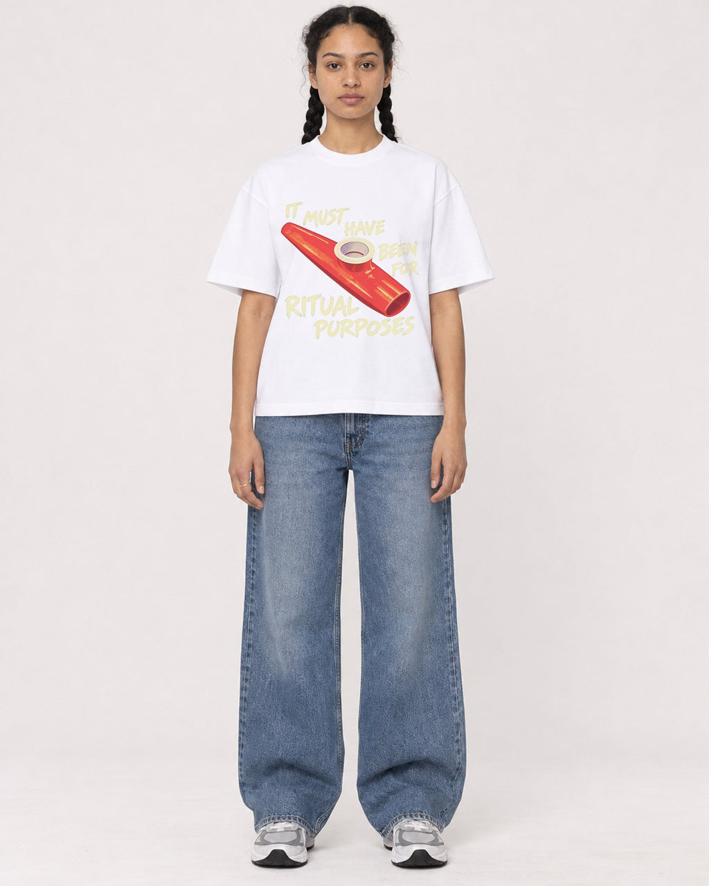 Mockup Boxy Heavyweight Tee White female full-body 50