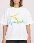 Mockup Boxy Heavyweight Tee White female close-up 38