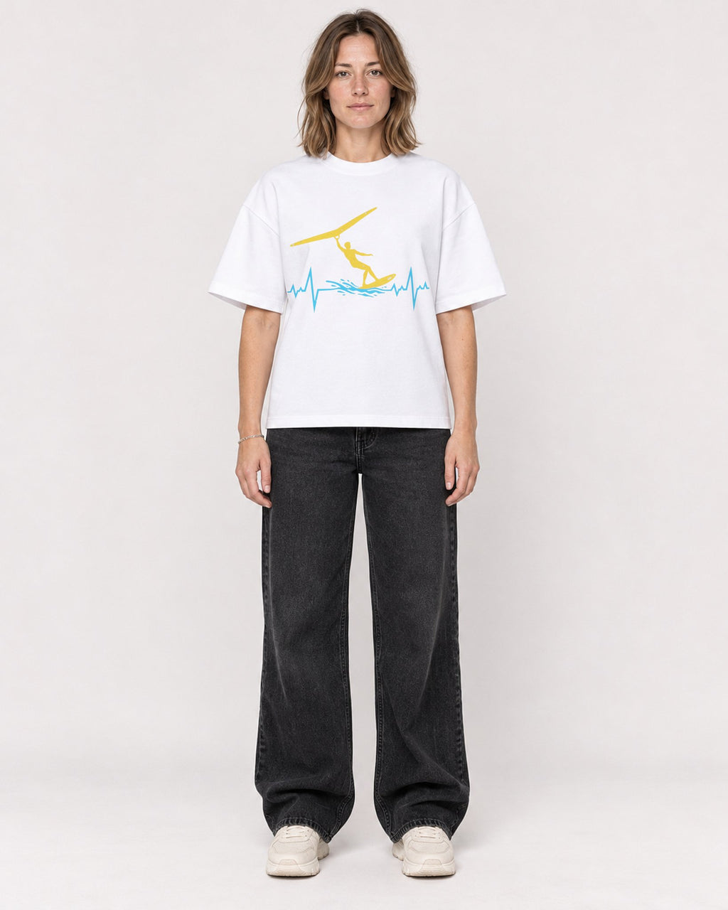 Mockup Boxy Heavyweight Tee White female full-body 38